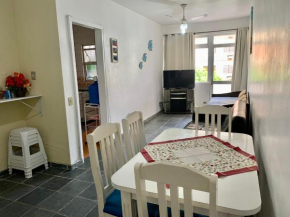 Apartamento Ótima Localização no Guarujá-Astúrias